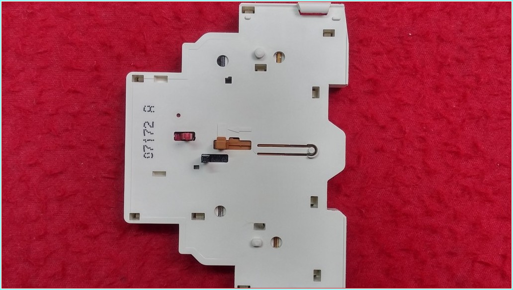 SCHNEİDER GVAD1010 GVAN10 6A MOTOR KORUMA YARDIMCI KONTAĞI
