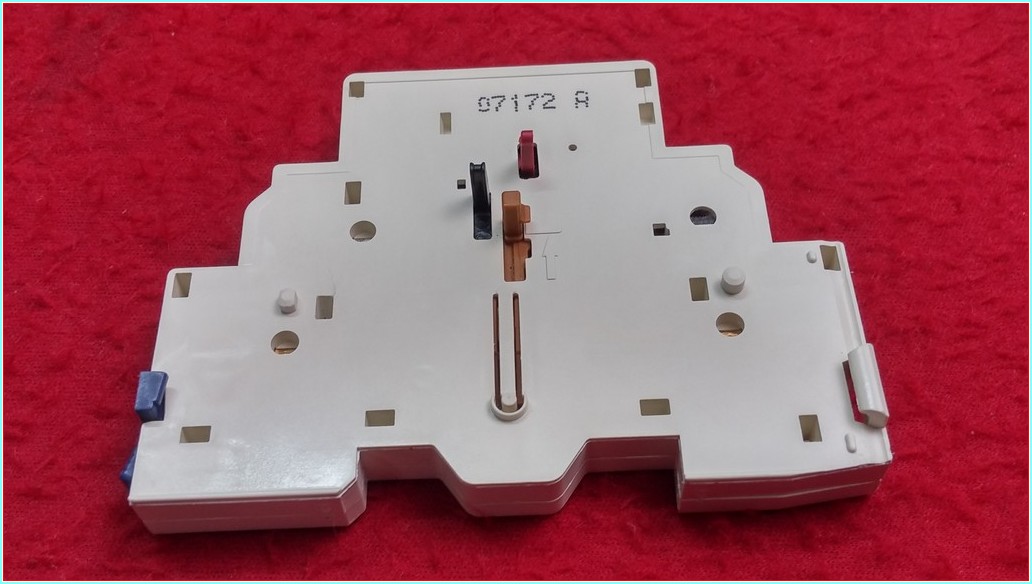 SCHNEİDER GVAD1010 GVAN10 6A MOTOR KORUMA YARDIMCI KONTAĞI