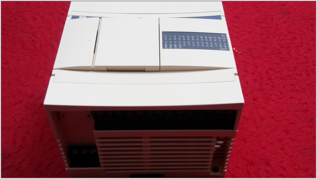 TELEMECANİQUE TWDLCAA24DRF TWİDO PLC