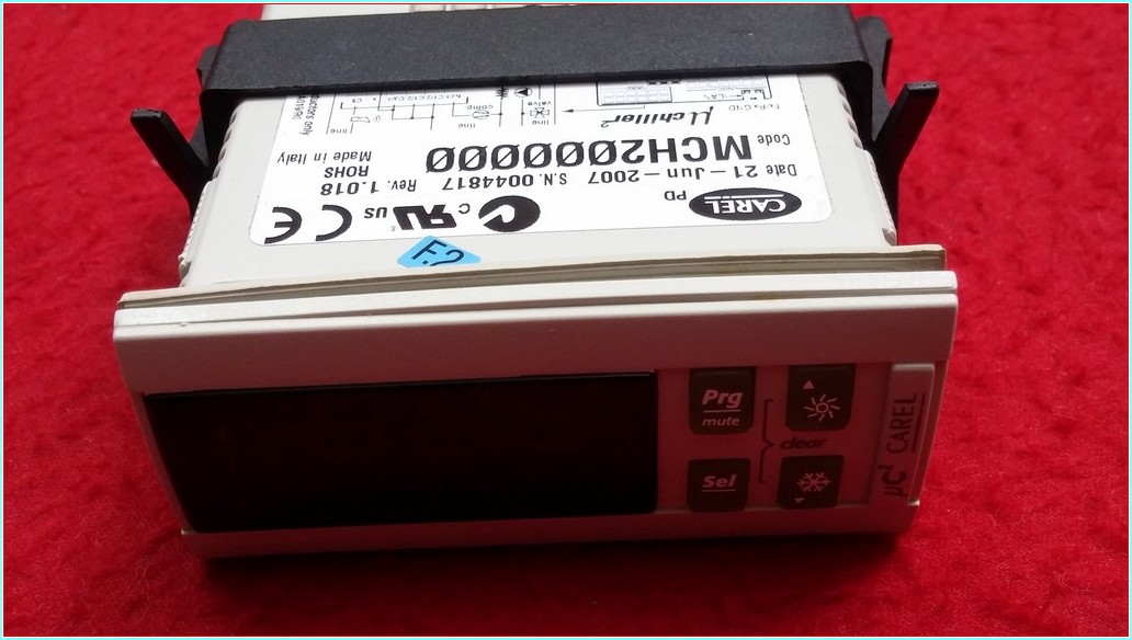 CAREL MCH2000000 ÇOK FONKSİYONLU ISI KONTROL CİHAZI