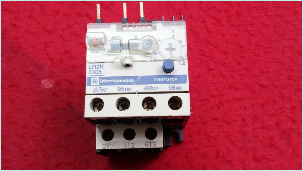 TELEMECANİQUE VE SCHNEİDER  LR2K0306 0,8-1,2A TERMİK MOTOR KORUMA