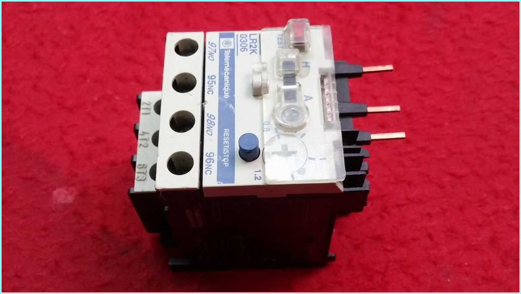 TELEMECANİQUE VE SCHNEİDER  LR2K0306 0,8-1,2A TERMİK MOTOR KORUMA