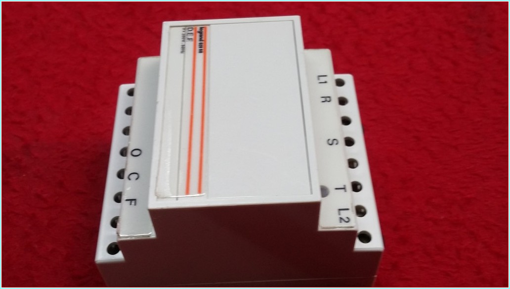 LEGRAND 028 90 D.E.F 3X380V