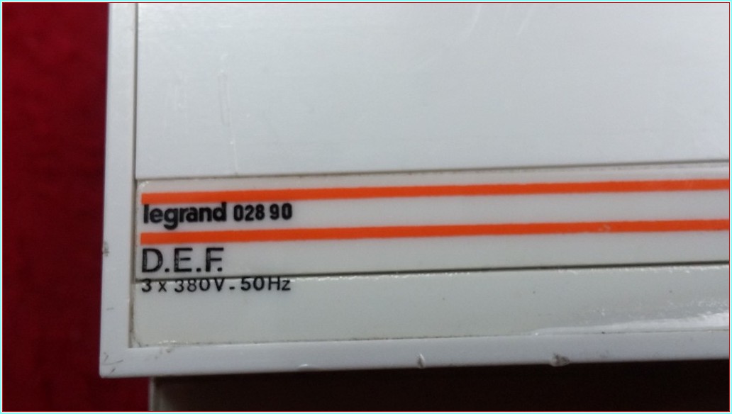 LEGRAND 028 90 D.E.F 3X380V