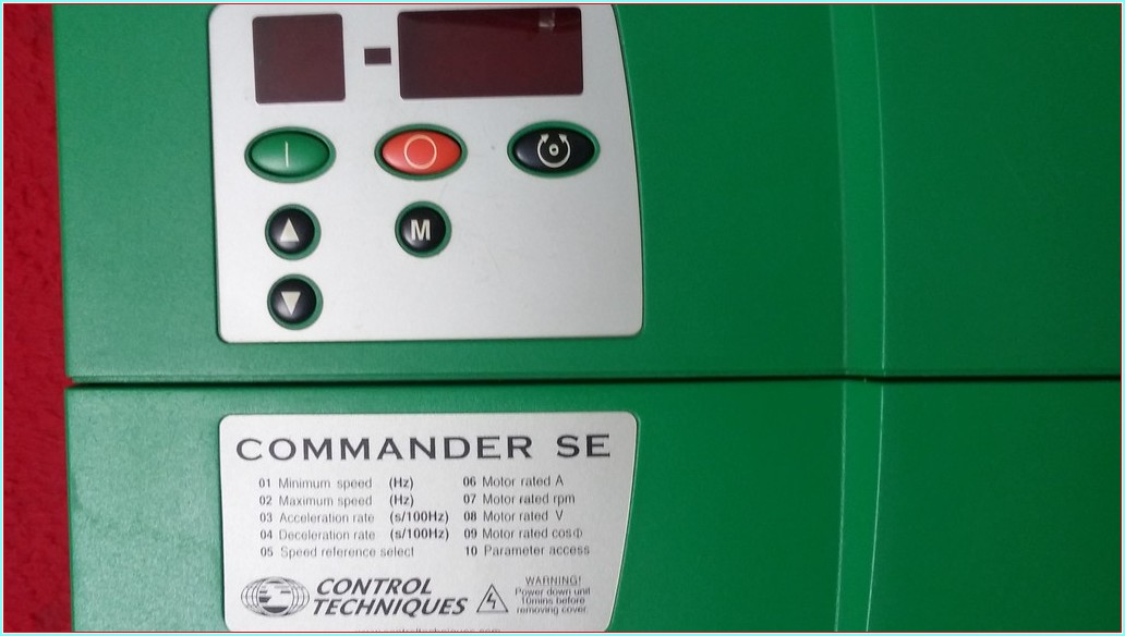 CONTROL TECHNIQUES SE33400550 SE 8 T COMMANDER SE 5,5 KW SÜRÜCÜ