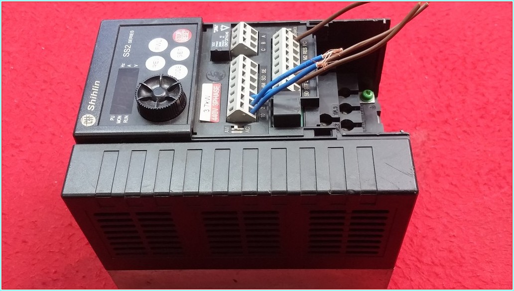 SHİHLİN SS2-043-3,7K 3,7 KW SÜRÜCÜ
