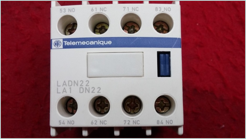 TELEMECANİQUE LADN22 LA1 DN22 LAD-N22