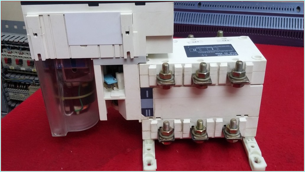 SOCOMEC ATYS 3S 250A 250A MOTORLU TRANSFER