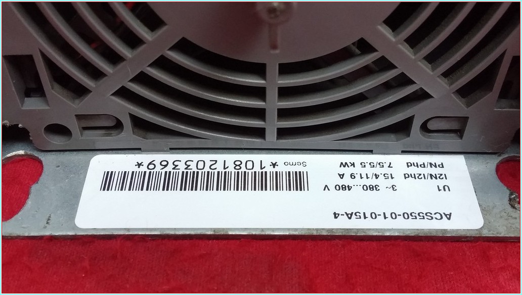 ABB ACS550-01-015A-4 ACS550 7,5 KW 15,4A SÜRÜCÜ 7,5KW INVERTER DRIVE