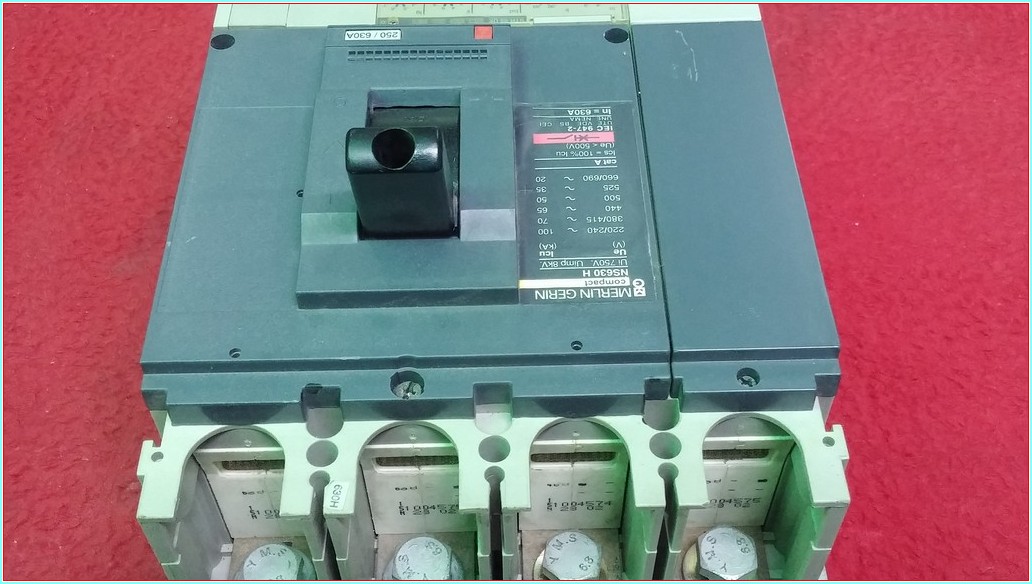 MERLİN GERİN NS630 H 4P4T 250-630A 4 KUTUPLU TMŞ