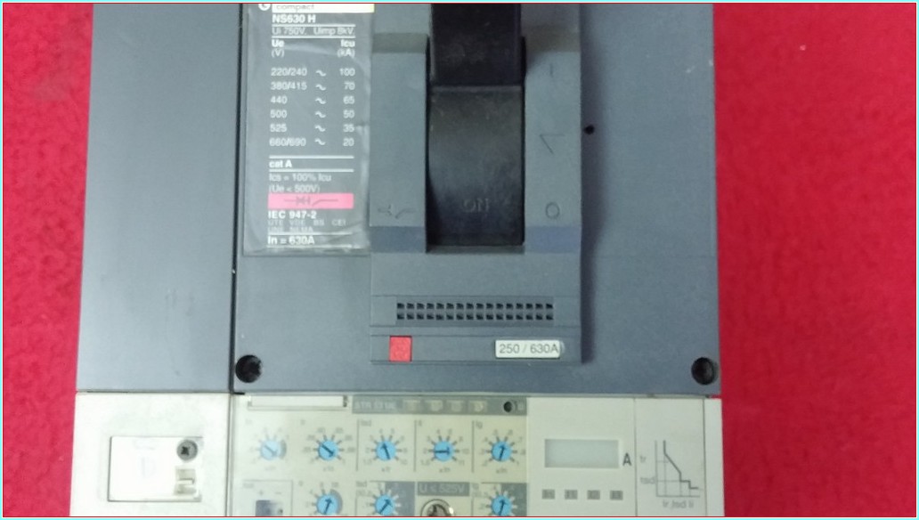MERLİN GERİN NS630 H 4P4T 250-630A 4 KUTUPLU TMŞ
