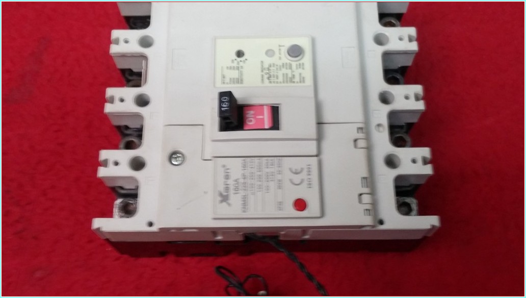 XOREN KNM5L-225 YANGIN KORUMALI AÇTIRMA BOBİNLİ 160A 4 KUTUPLU TMŞ