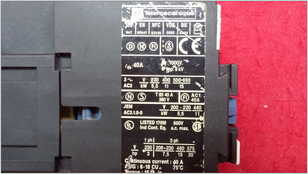 TELEMECANİQUE LC1D2501 LC1D2501M7 11 KW 40A KONTAKTÖR