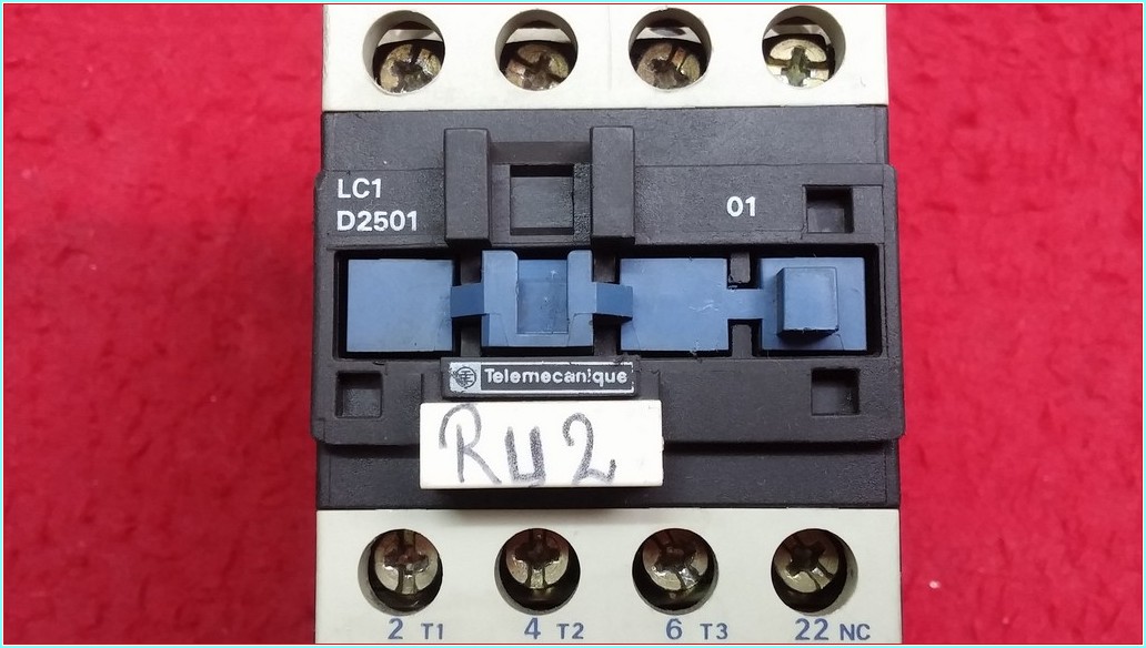 TELEMECANİQUE LC1D2501 LC1D2501M7 11 KW 40A KONTAKTÖR