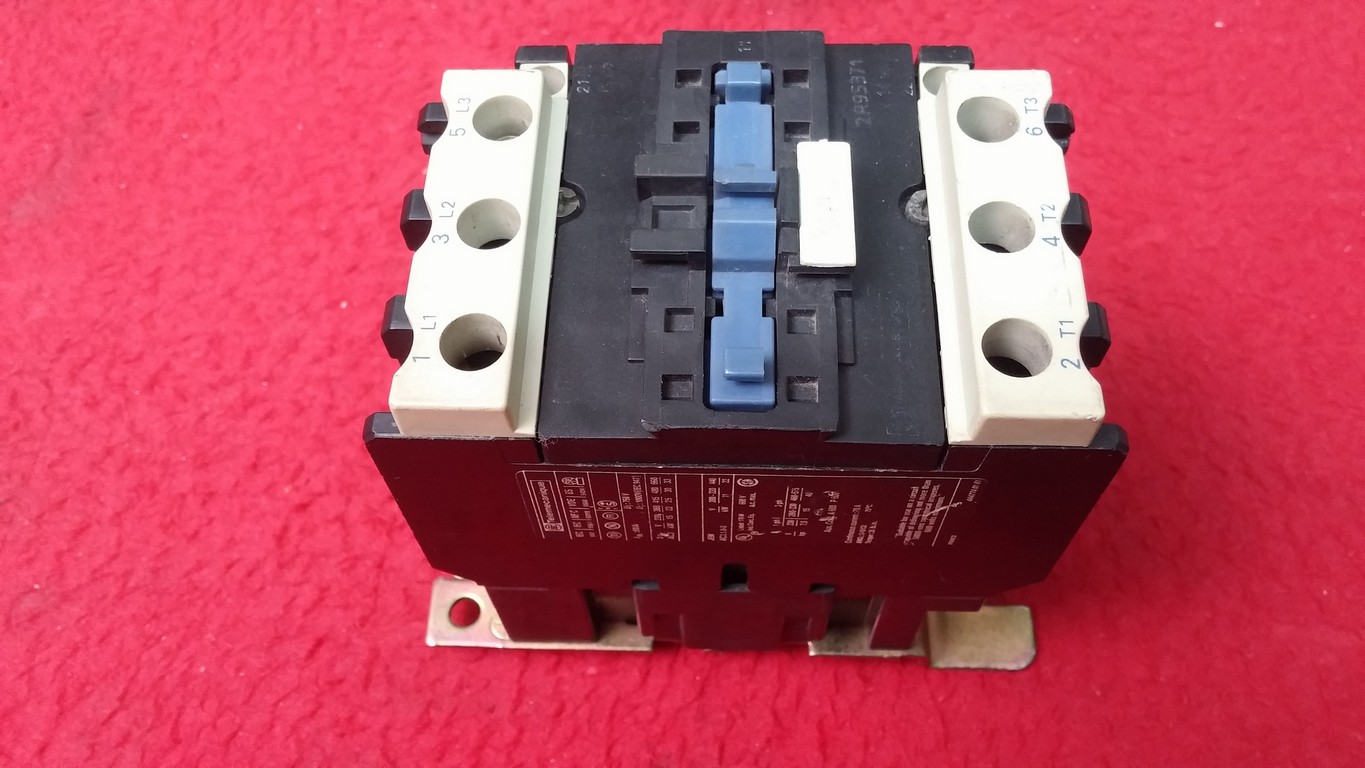 TELEMECANİQUE LC1D50 LC1D50M5 LC1D5011 80A KONTAKTÖR