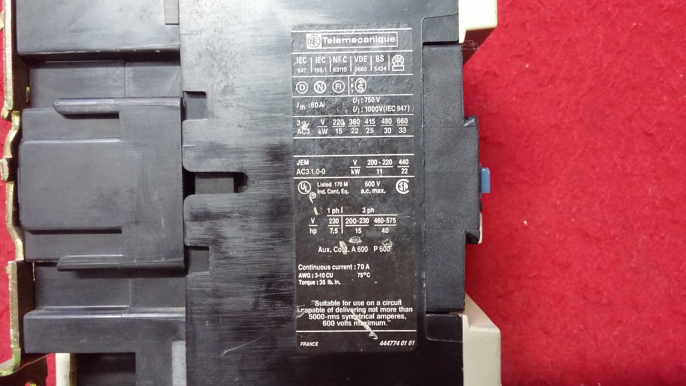 TELEMECANİQUE LC1D50 LC1D50M5 LC1D5011 80A KONTAKTÖR