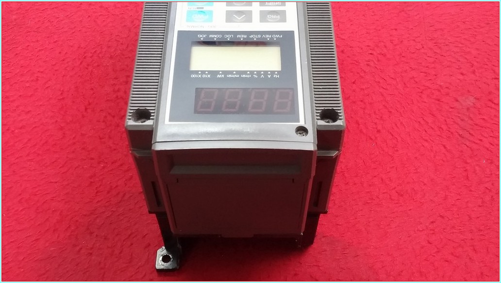 FUJİ FRNO.75G11S-4EN 0,75 KW SÜRÜCÜ