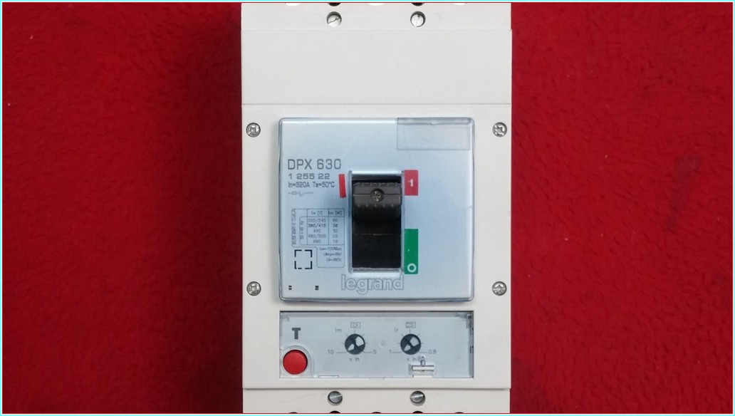 LEGRAND DPX 630 1 255 22 125522 320A TMŞ DEVRE KESİCİ ŞALTER