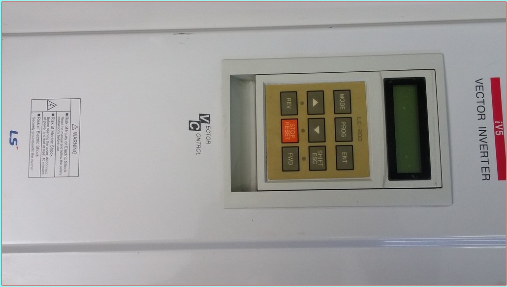 LS SV055İV5-4DB 5,5KW 7,5HP SÜRÜCÜ