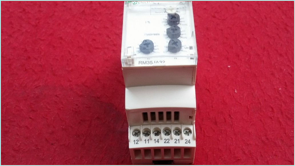 SCHNEİDER RM35JA32MW AKIM KONTROL RÖLESİ
