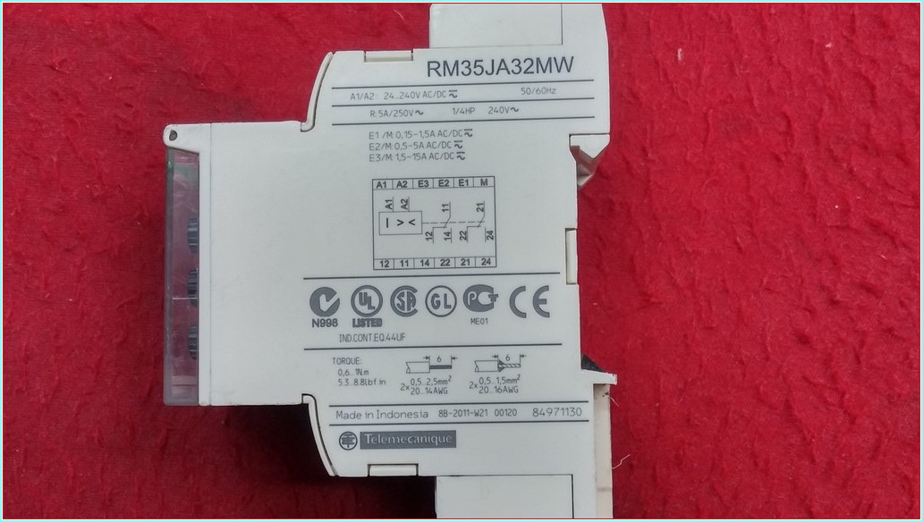 SCHNEİDER RM35JA32MW AKIM KONTROL RÖLESİ