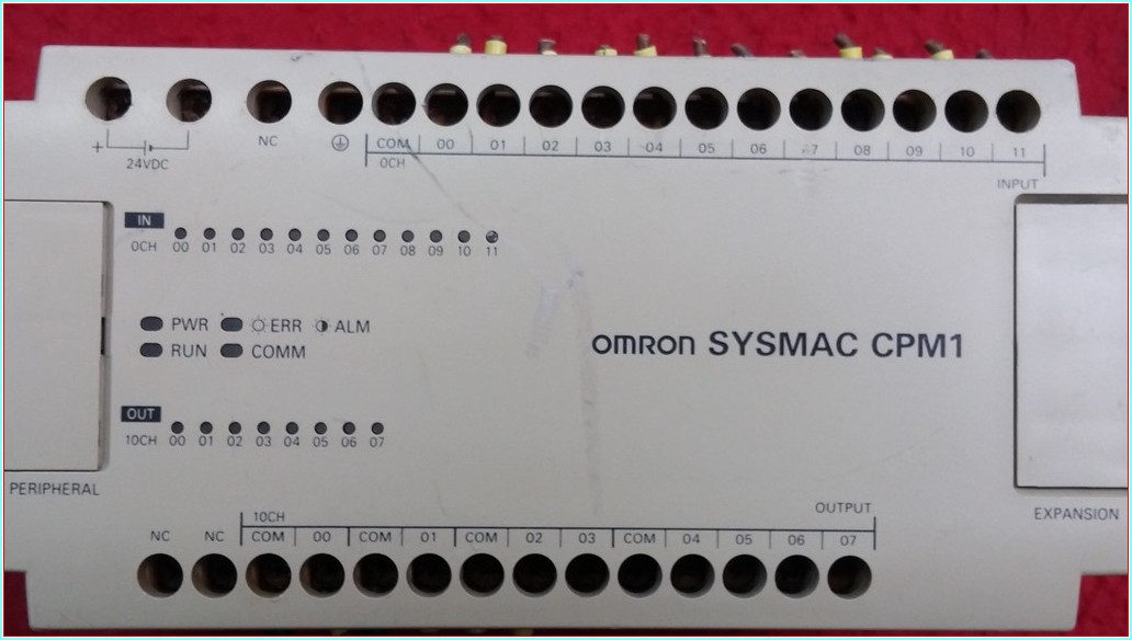 OMRON CPM1-20CDR-D PLC
