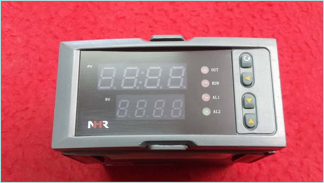 NHR NHR-1100D-31-X/X/P-D-X ISI KONTROL VE BASINÇ GÖSTERGE