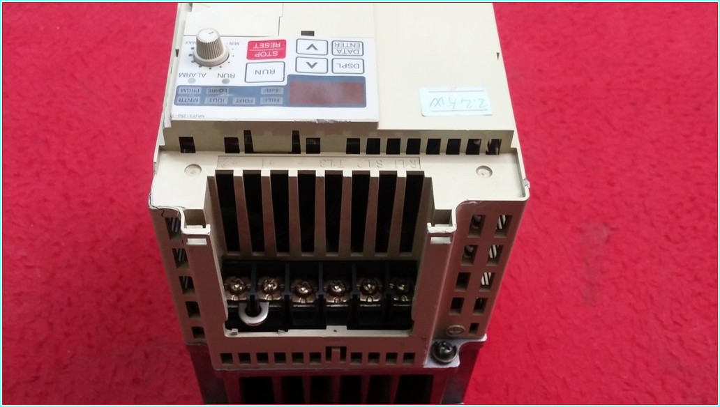 YASKAWA CIMR-J7AA22P2 2,2 KW SÜRÜCÜ