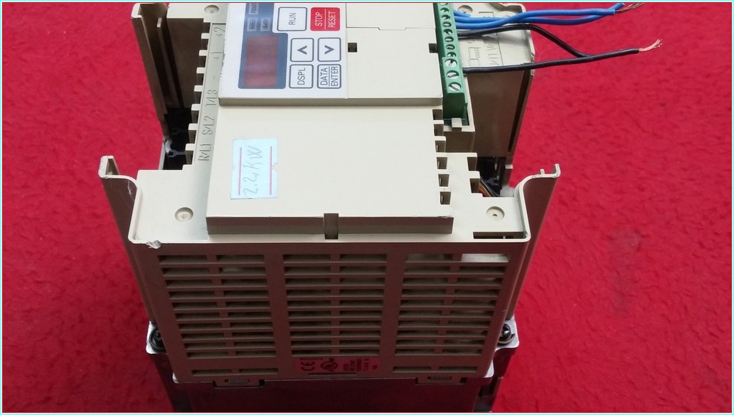 YASKAWA CIMR-J7AA22P2 2,2 KW SÜRÜCÜ