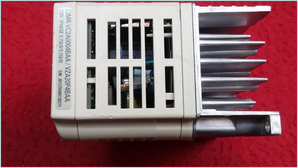 CIMR-VC2A0004BAA YASKAWA