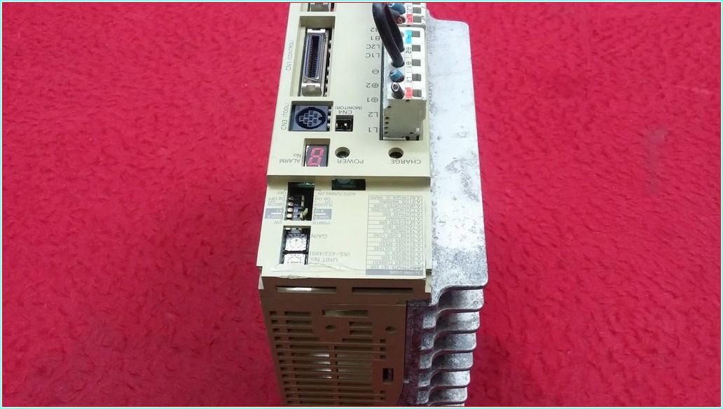 R7D-AP04H OMRON