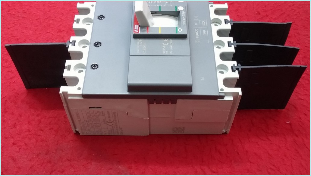 ABB SACE FORMULA A1N 125 100A 4 KUTUPLU TMŞ