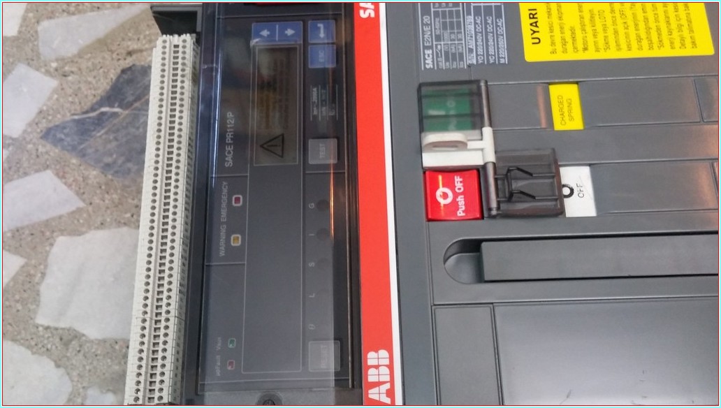 ABB SACE E2N/E 20 2000A MASTERPACT