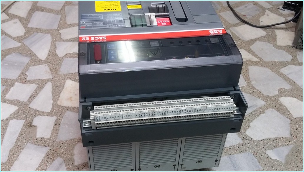 ABB SACE E2N/E 20 2000A MASTERPACT