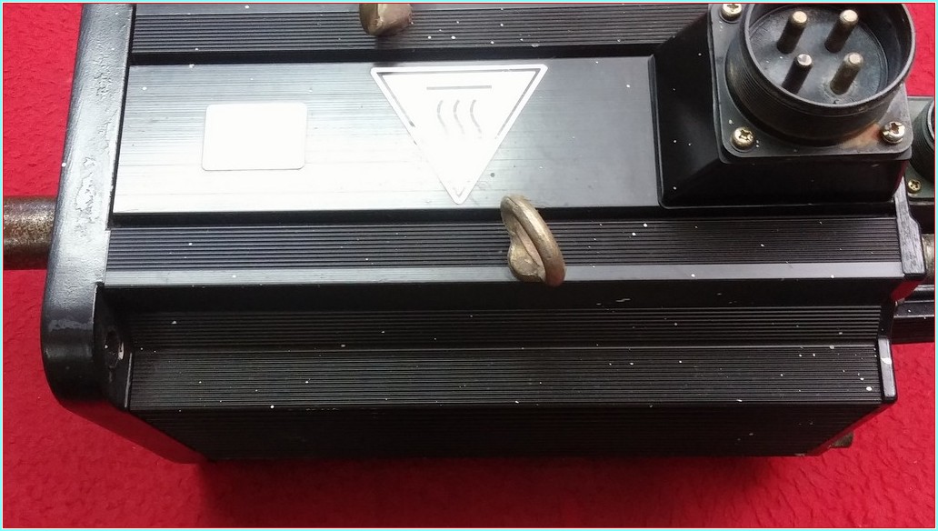 YASKAWA SGMG-75V 7,5 KW SIFIR SERVO MOTOR