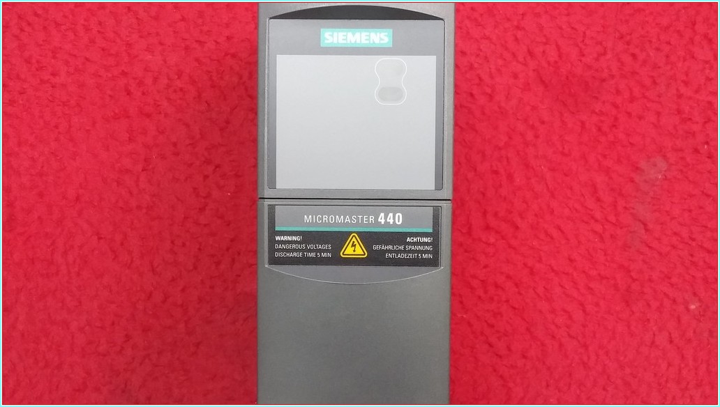 SIEMENS 6SE6440-2UC11-2AA1 0,12KW 230V MICROMASTER 440 SÜRÜCÜ