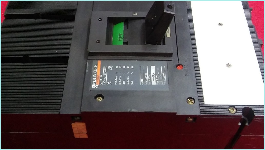MERLİN GERİN C1001 N 1000A TMŞ