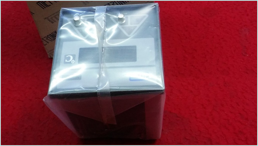 TRON M1D02 0-500 C SIFIR KUTULU ISI KONTROL CİHAZI