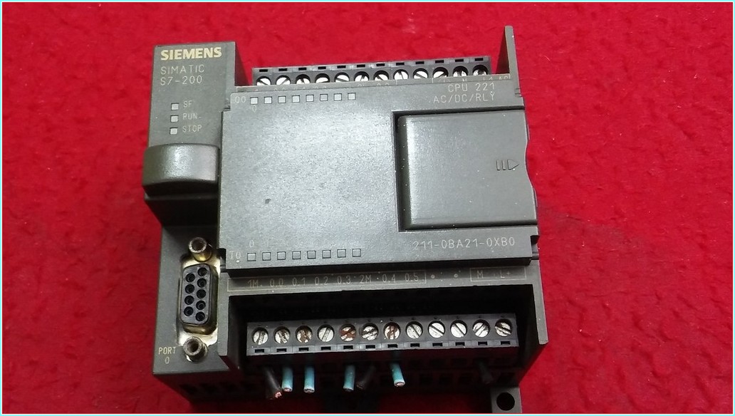 SIEMENS 6ES7 211-0BA21-0XB0 6ES7211-0BA21-0XB0 SIMATIC S7-200 PLC