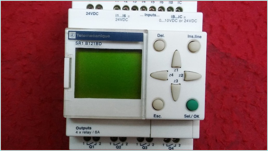 TELEMECANİQUE SR1 B121BD SR1B121BD PLC