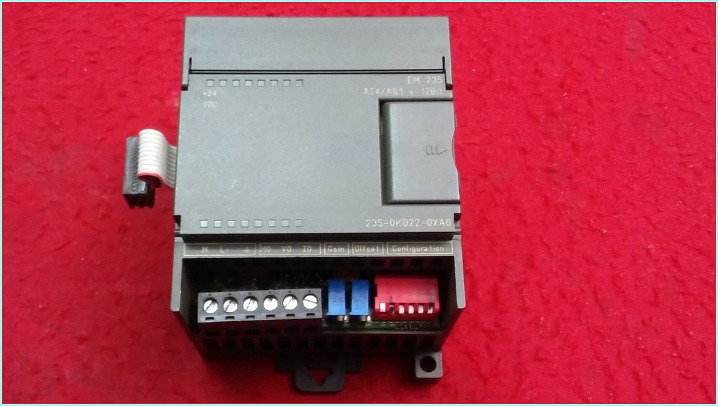 SIEMENS 6ES7 235-0KD22-0XA0 6ES7235-0KD22-0XA0 SIMATIC S7-200 PLC
