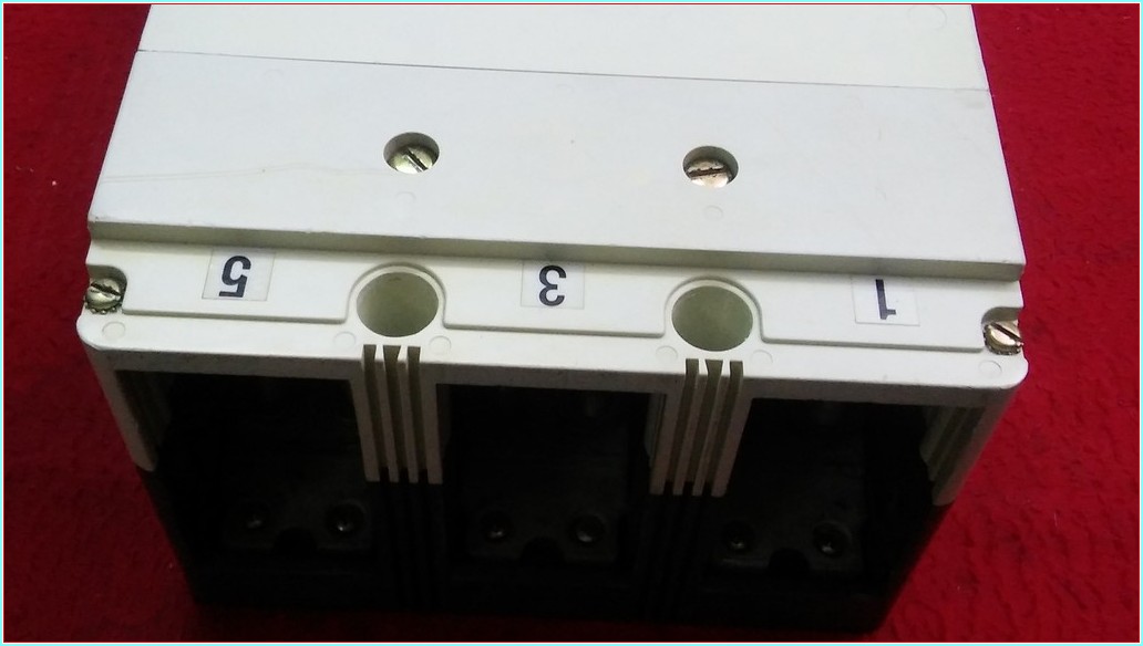 SIEMENS 3VF7211-2BM60- 0AB2 3VF7 1250A TMŞ