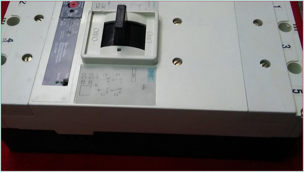 SIEMENS 3VF7211-2BM60- 0AB2 3VF7 1250A TMŞ