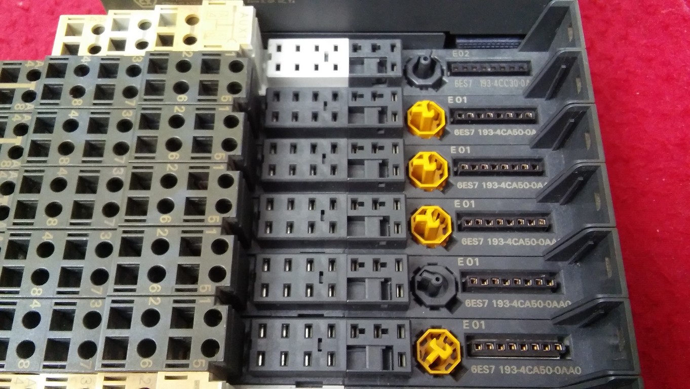 SIEMENS 6ES7 151-7AA20-0AB0 6ES7 193-4CA50-0AA0 6ES7 193-4CC30-0AA0 SIMATIC S7 PLC TAKIM