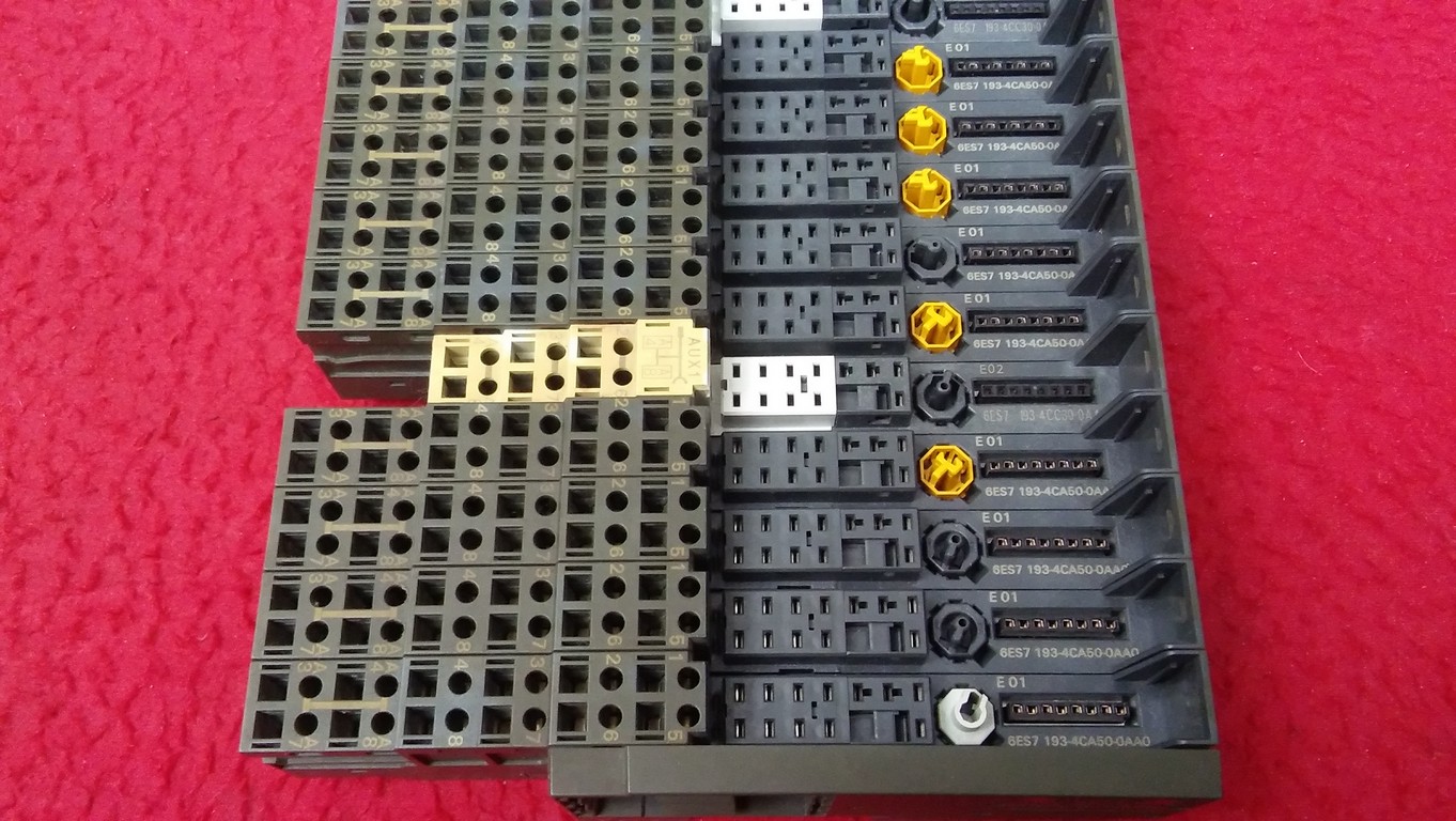 SIEMENS 6ES7 151-7AA20-0AB0 6ES7 193-4CA50-0AA0 6ES7 193-4CC30-0AA0 SIMATIC S7 PLC TAKIM