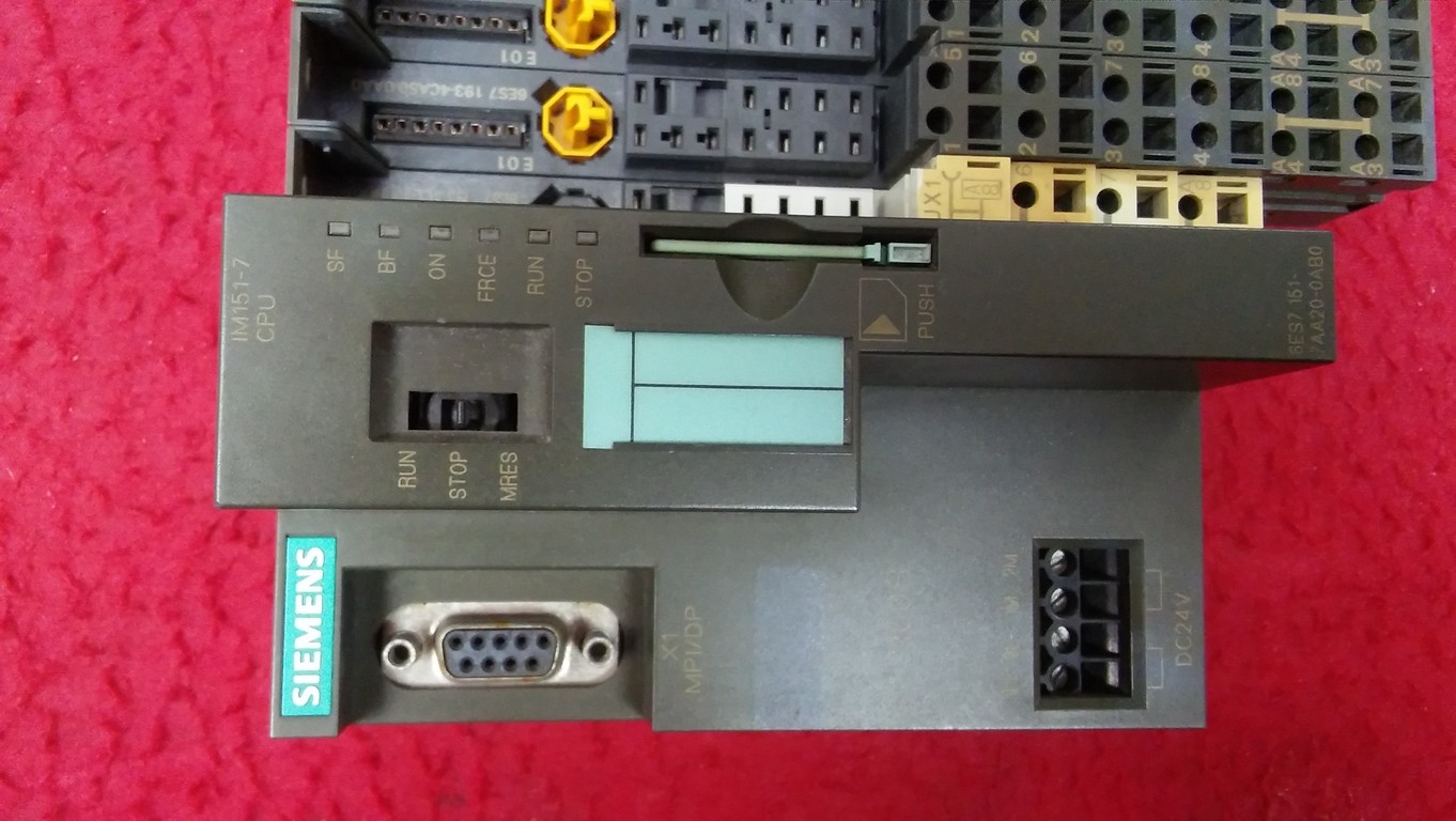 SIEMENS 6ES7 151-7AA20-0AB0 6ES7 193-4CA50-0AA0 6ES7 193-4CC30-0AA0 SIMATIC S7 PLC TAKIM
