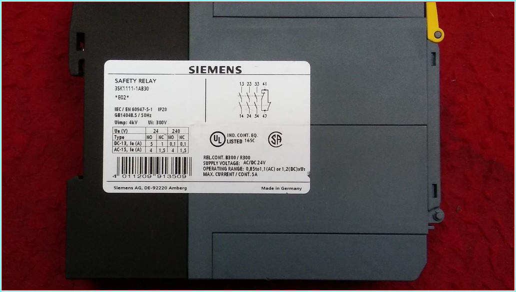 SIEMENS 3SK1111-1AB30 3SK1111 1AB30 3SK11111AB30 SIRIUS EMNİYET RÖLESİ