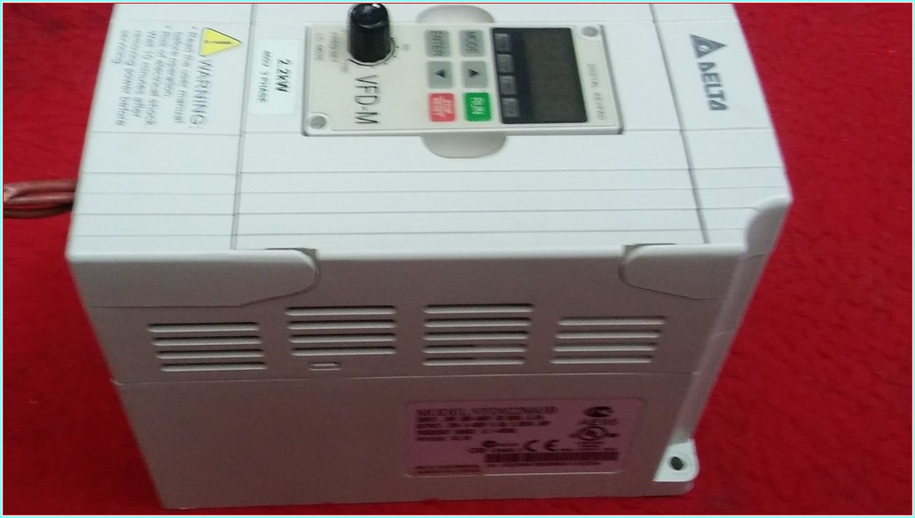 DELTA VFD022M43B VFD-M 2,2 KW SÜRÜCÜ
