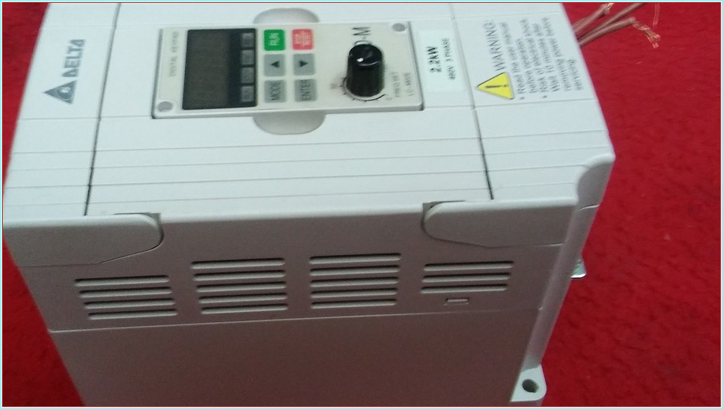DELTA VFD022M43B VFD-M 2,2 KW SÜRÜCÜ