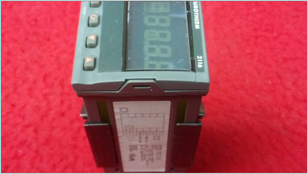 EUROTHERM 2116 ISI KONTROL CİHAZI